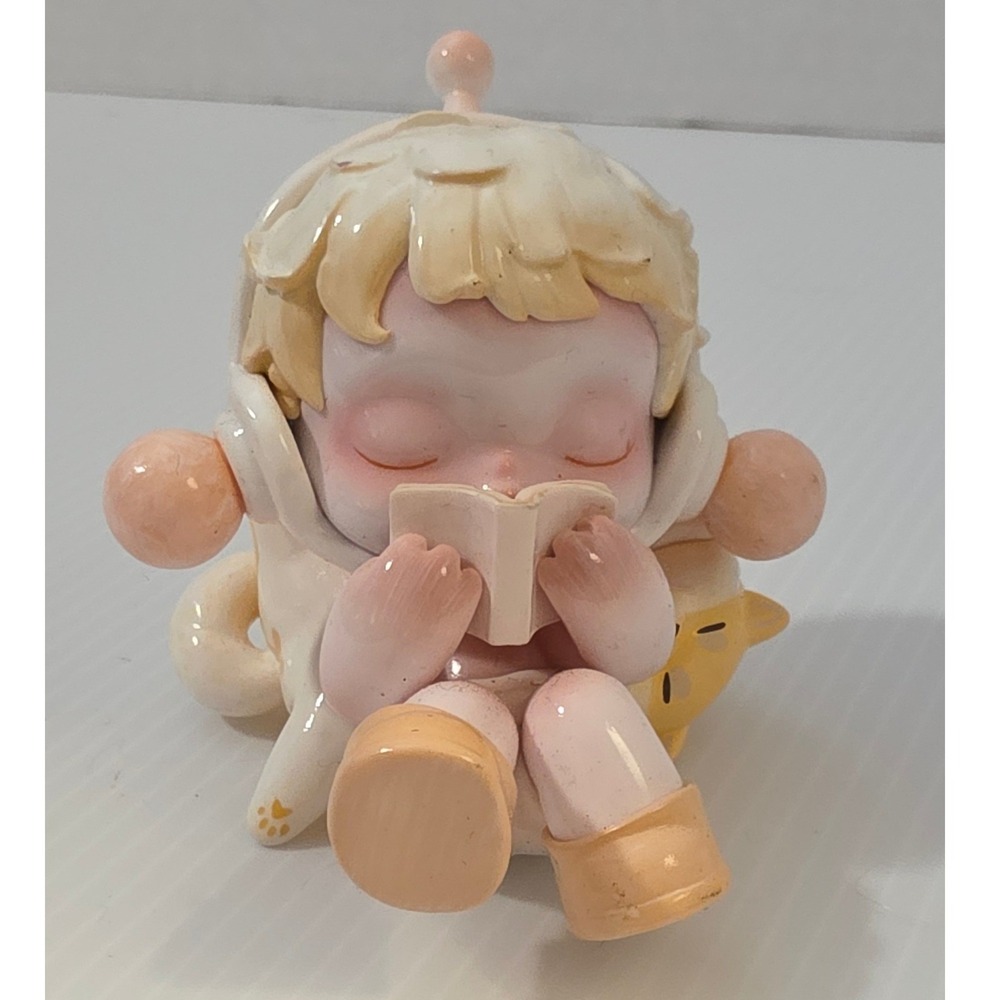 Pop Mart Skullpanda Action Cut Series Reading Figure Yellow Fair Condition